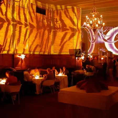 德尔欧罗帕加施泰因公寓式酒店 酒店