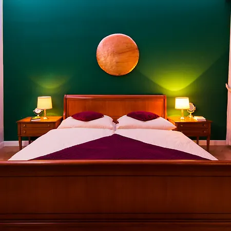 德尔欧罗帕加施泰因公寓式酒店 酒店